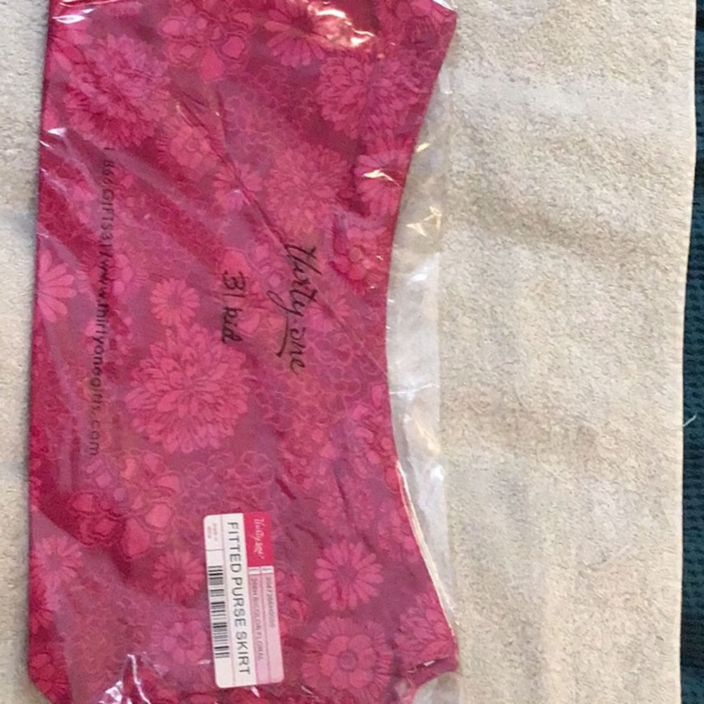 Thirty-one Fitted Purse Skirt